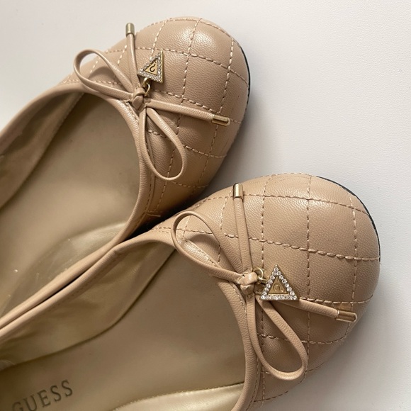 GUESS Quilted Beige Loafers with Bow - Picture 4 of 10